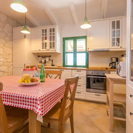 Ibis Villa Pakostane